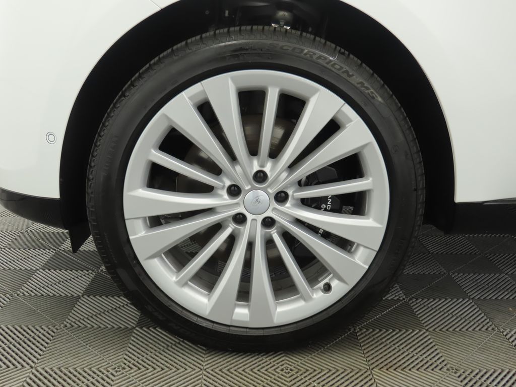 Thumbnail: 2025 Land Rover Range Rover - 32