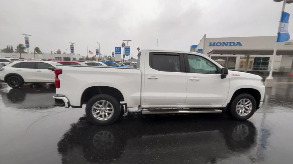 Thumbnail: 2022 Chevrolet Silverado 1500 - 9