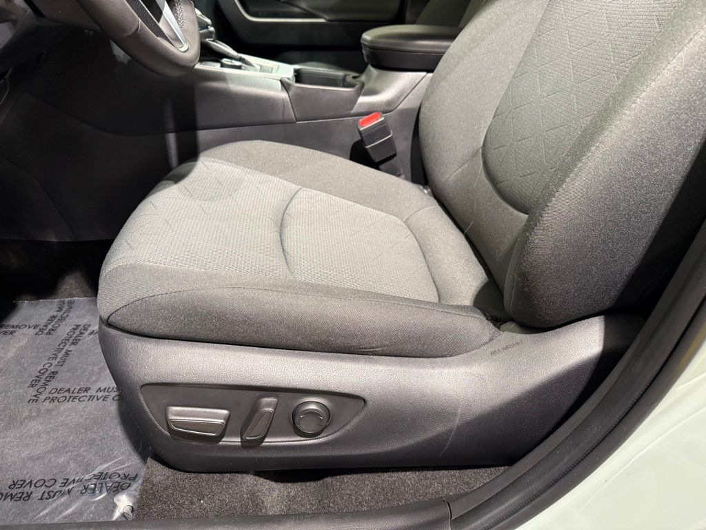 Thumbnail: 2023 Toyota RAV4 - 14