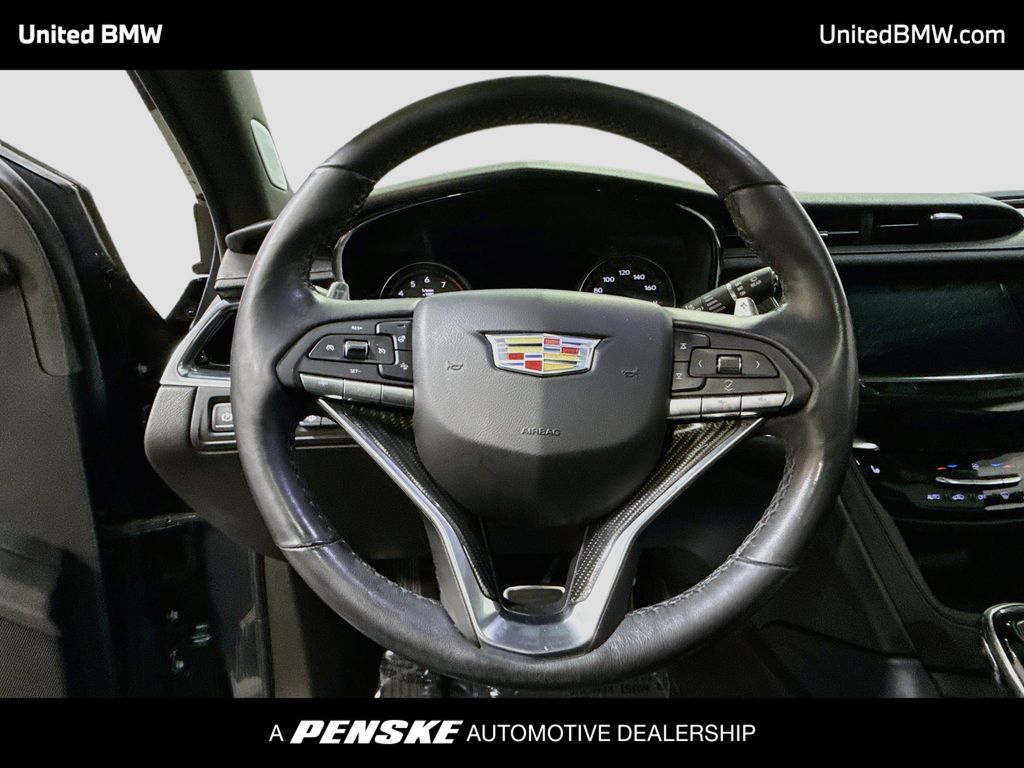Thumbnail: 2021 Cadillac XT6 - 13