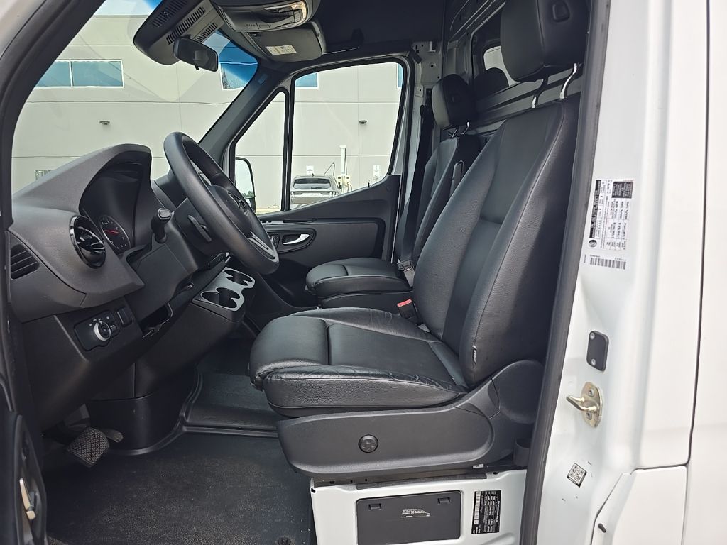 Used 2024 Mercedes-benz Sprinter 2500 Van