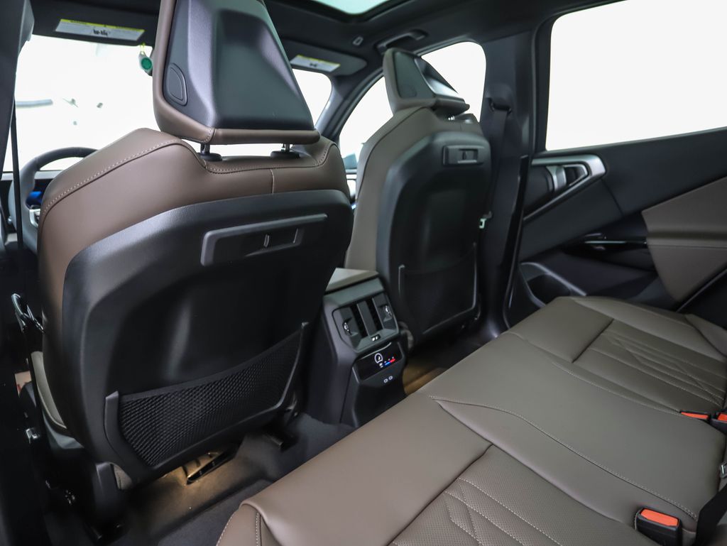 Thumbnail: 2026 BMW X3 - 20