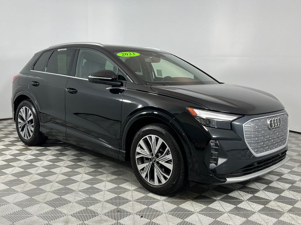 Thumbnail: 2023 Audi Q4 e-tron - 7