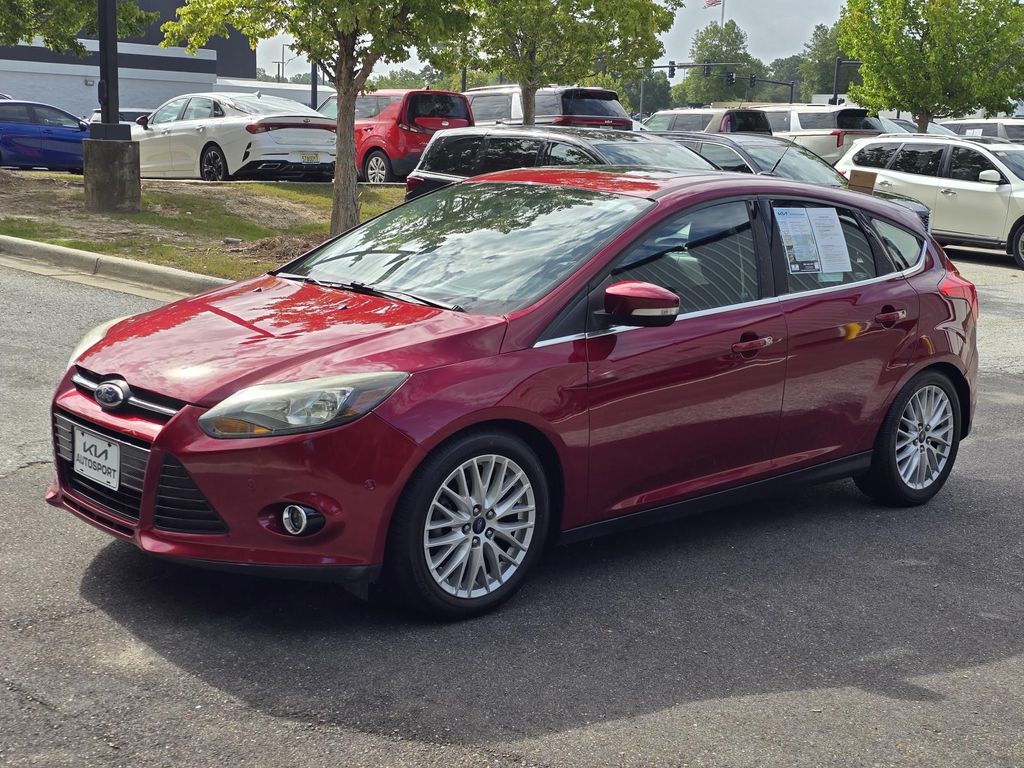  2014 Ford Focus Titanium Hatchback   