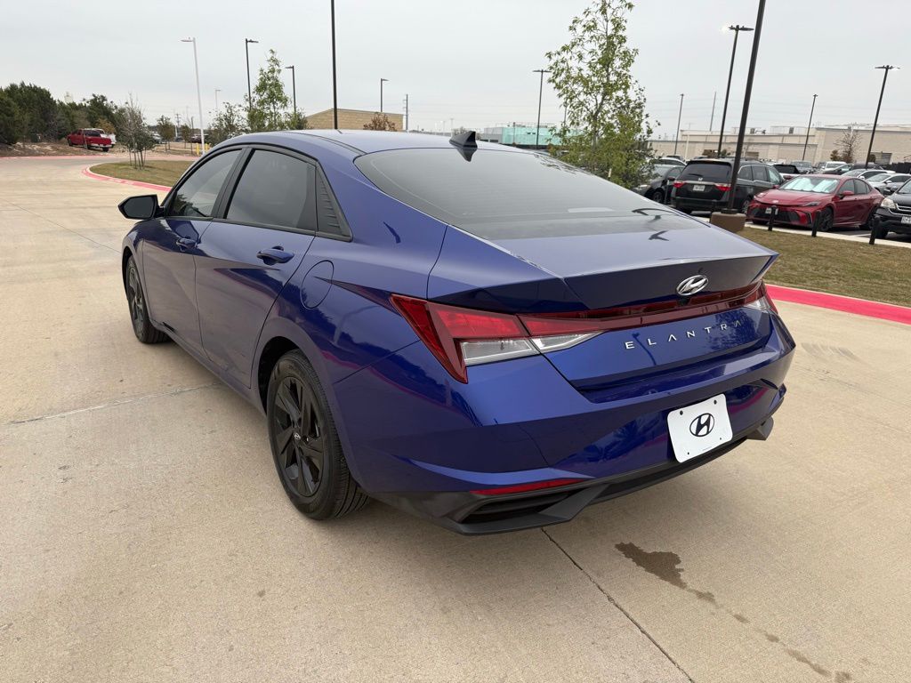 Thumbnail: 2023 Hyundai Elantra - 7