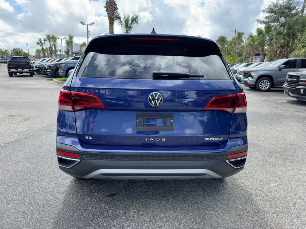 2023 Volkswagen Taos 1.5T SE 7