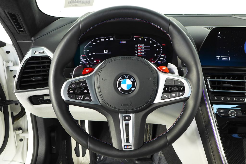 2022 BMW M8 Competition 27