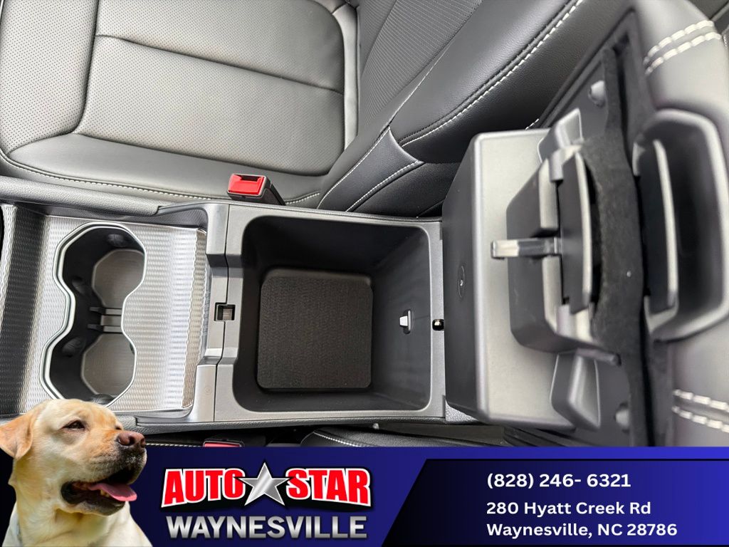 new 2025 Jeep Grand Cherokee L car, priced at $48,324