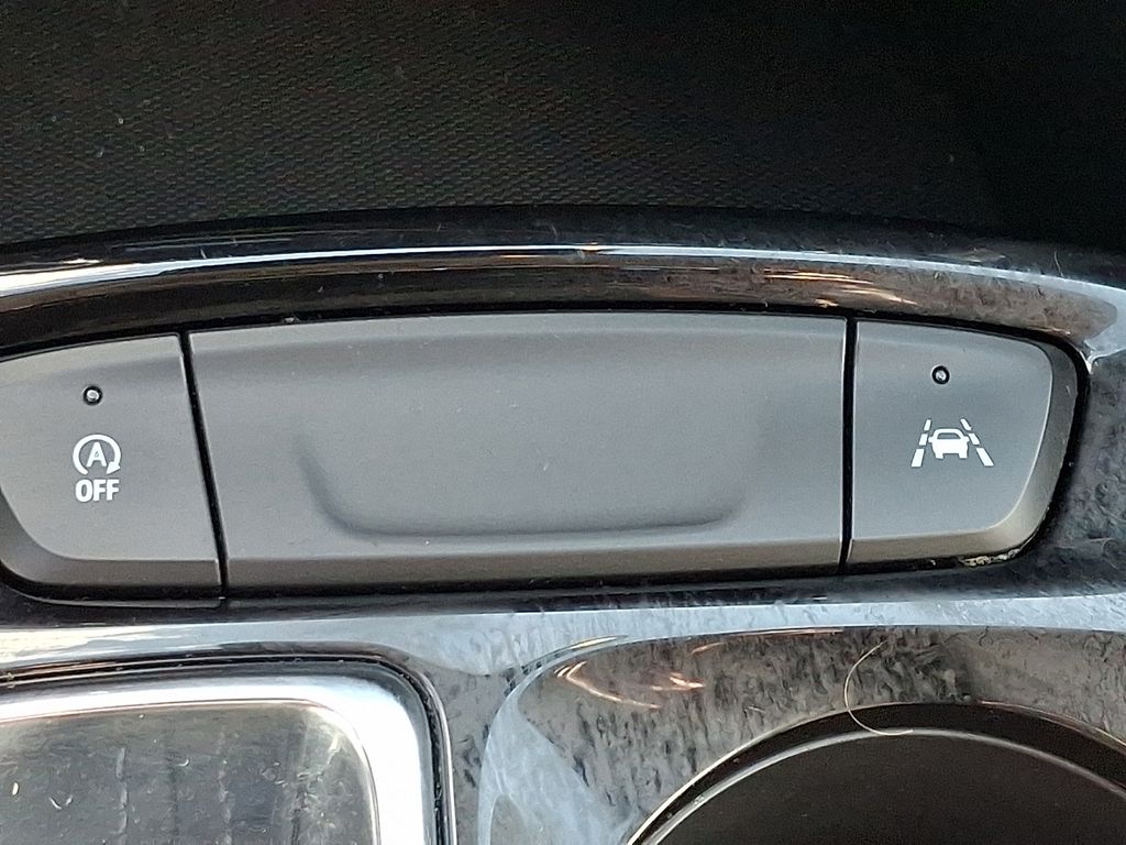 2025 Chevrolet Trax LT Gray at South Hills Kia