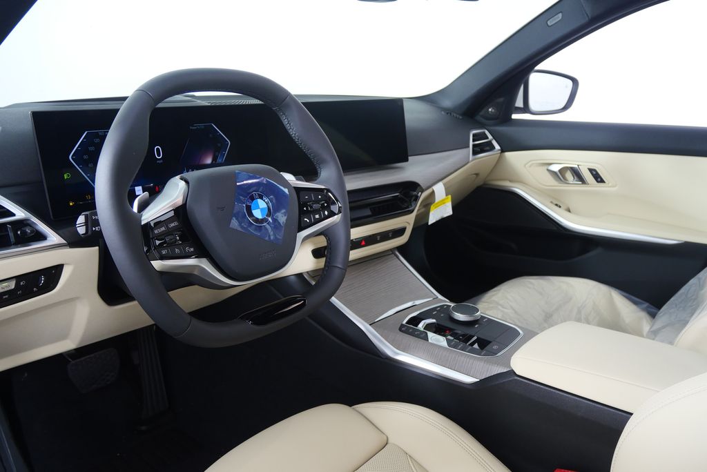 Thumbnail: 2026 BMW 3 Series - 12
