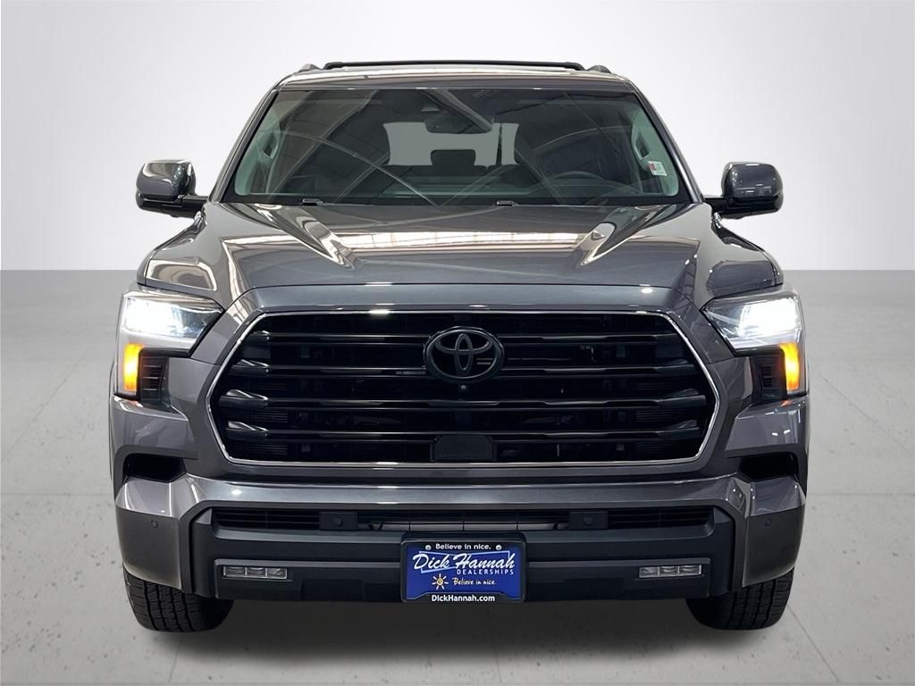 2024 Toyota Sequoia SR5