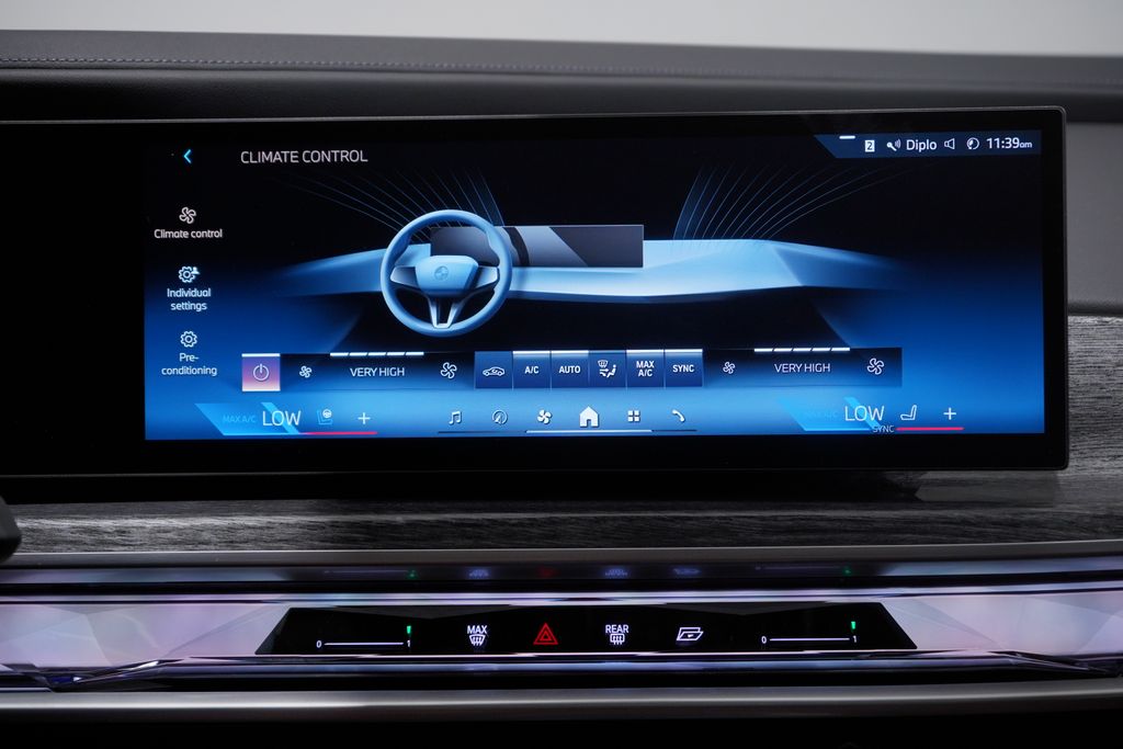 Thumbnail: 2025 BMW i7 - 13