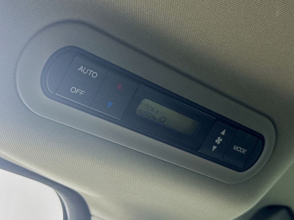Used Car 2007 Honda Odyssey  Touring For Sale Under $10,000 In Austin, Texas