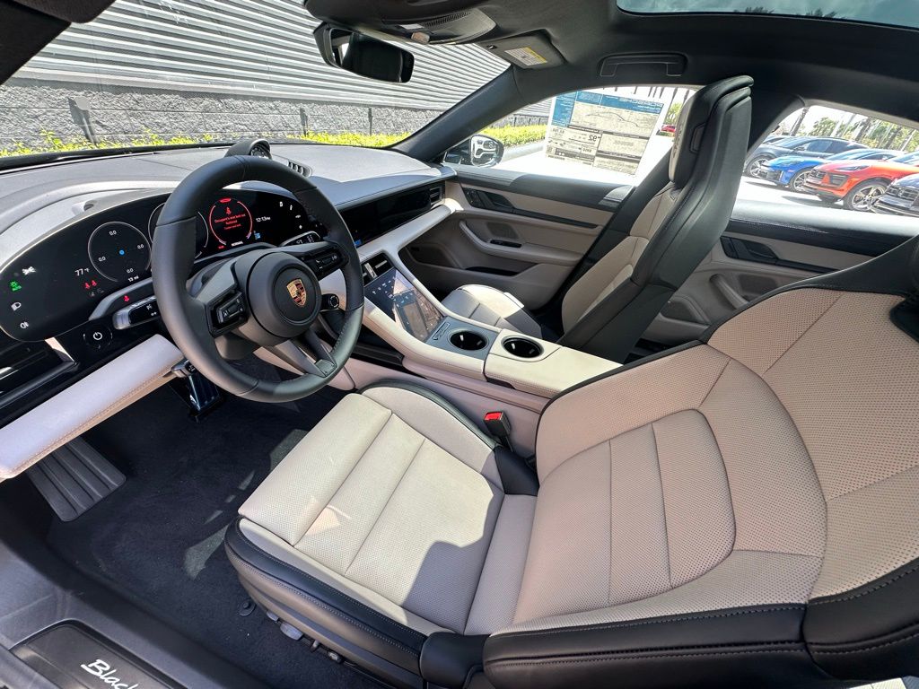 Thumbnail: 2026 Porsche Taycan - 4