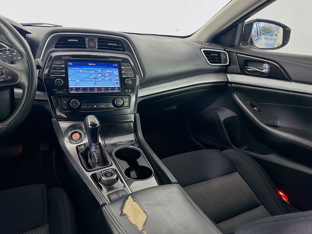 Thumbnail: 2017 Nissan Maxima - 23