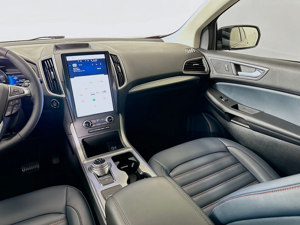 Thumbnail: 2024 Ford Edge - 23