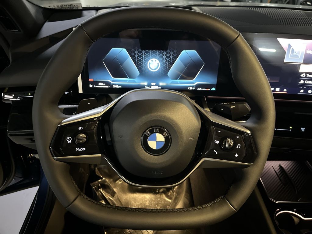 Thumbnail: 2026 BMW 5 Series - 14