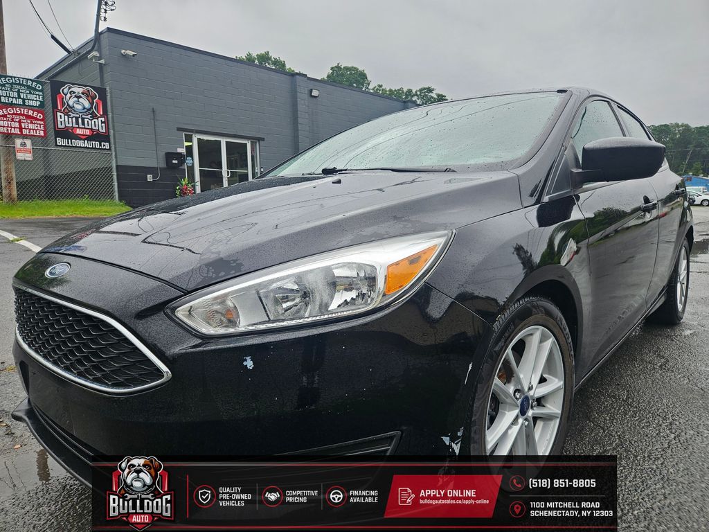 2018 Ford Focus SE Hatchback