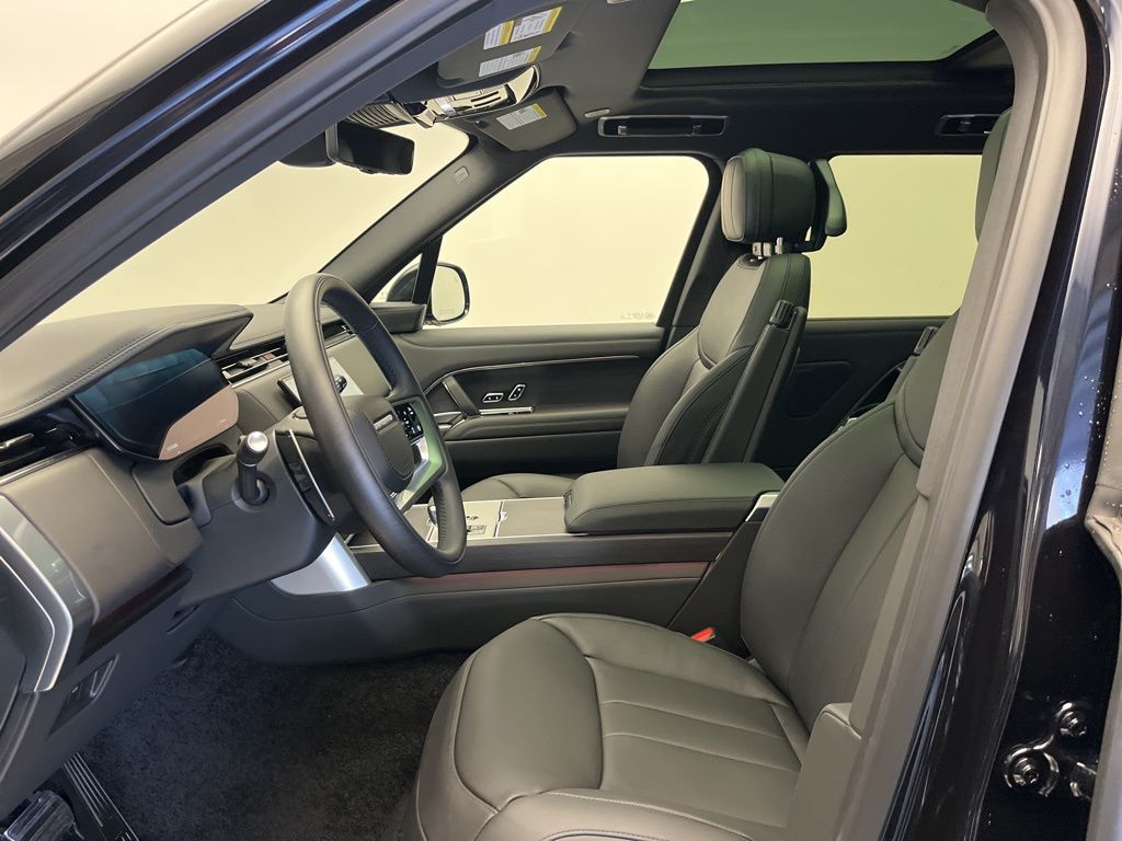 Thumbnail: 2026 Land Rover Range Rover - 13