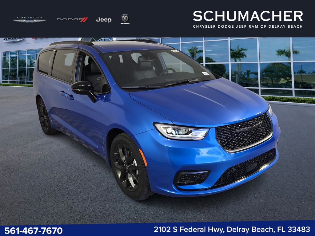 View vehicle photo 2