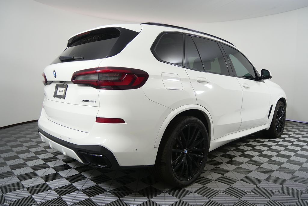 Thumbnail: 2022 BMW X5 - 3