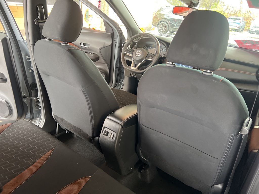 2024 Nissan Kicks SR photo