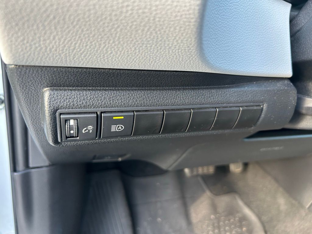 Thumbnail: 2024 Toyota Corolla - 17