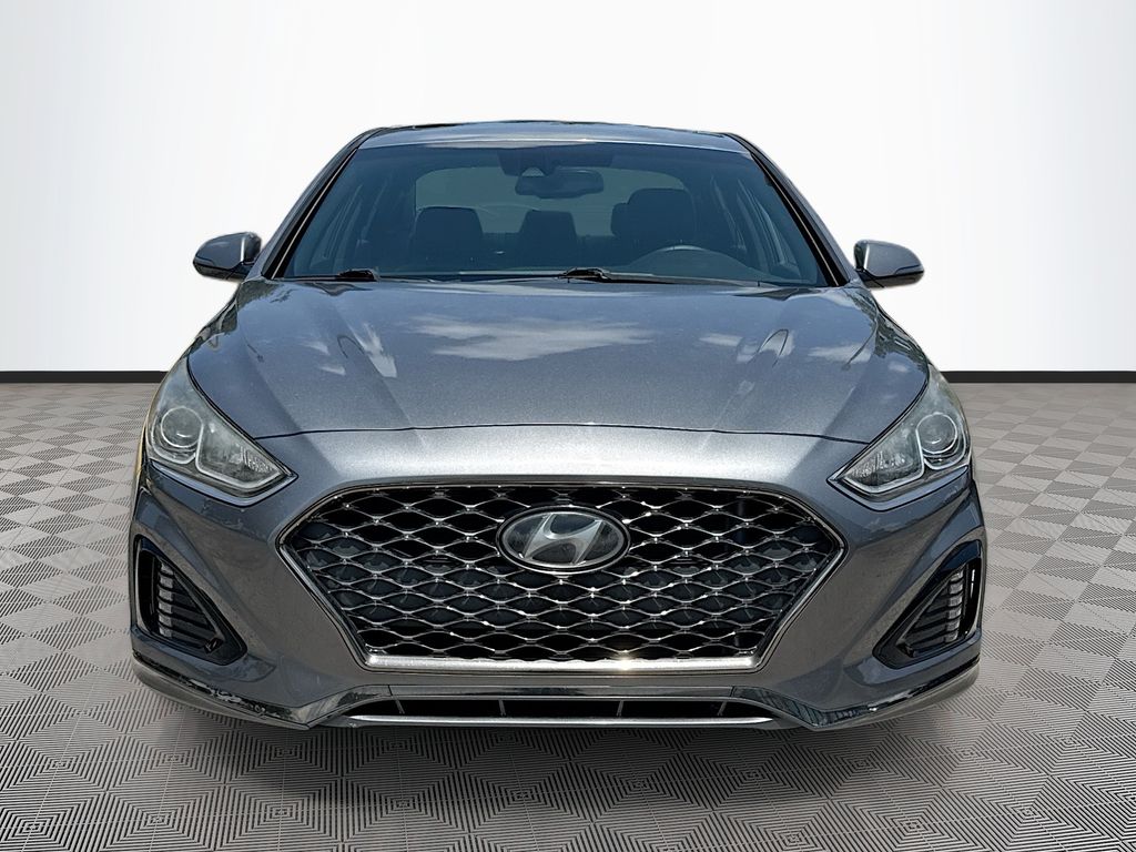 Used 2018 Gray Hyundai Sport+ image 2