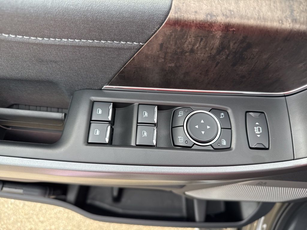 New 2026 Gray Ford Lariat image 9