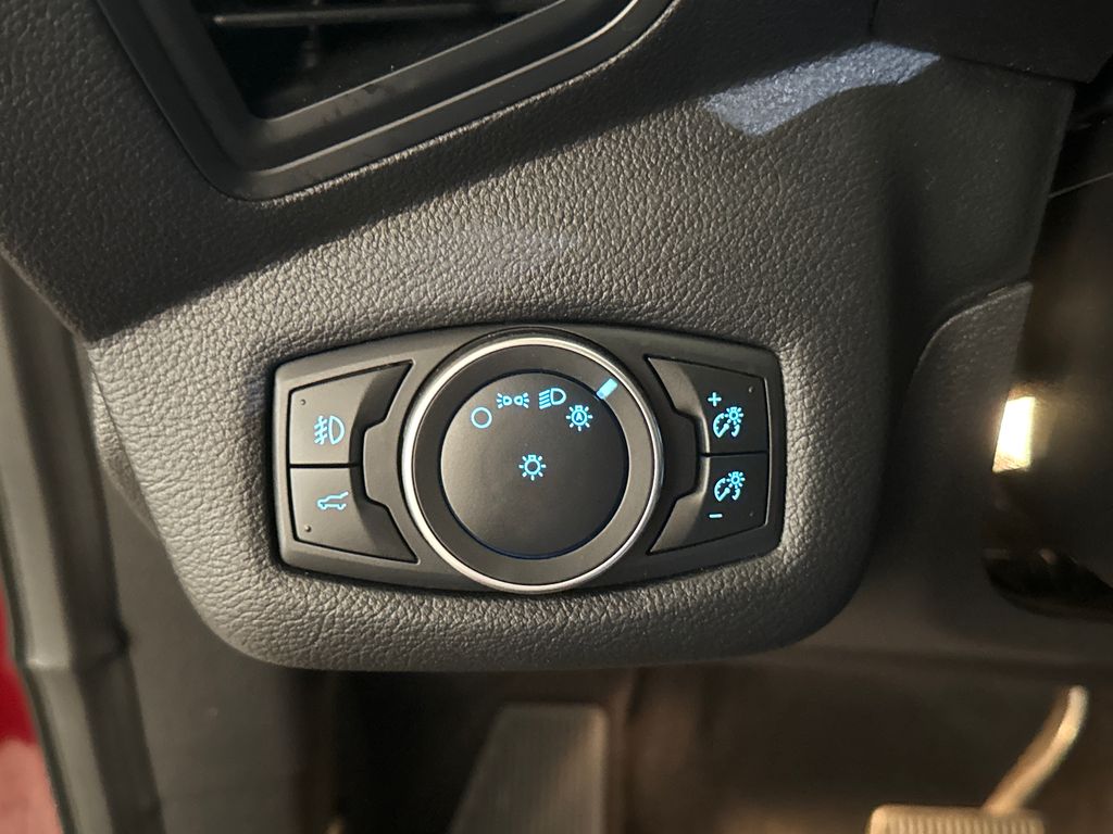 Certified Used 2019 Red Ford SEL image 18
