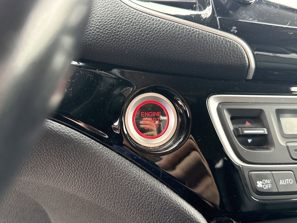 2019 Honda Pilot Touring  at Gullo Toyota