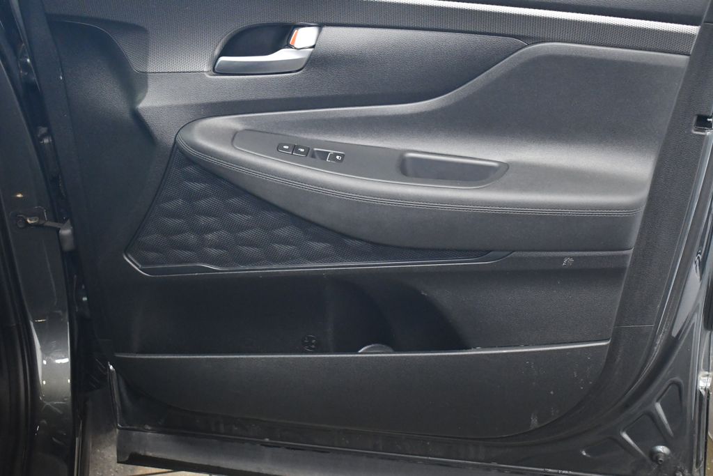 Thumbnail: 2020 Hyundai Santa Fe - 32