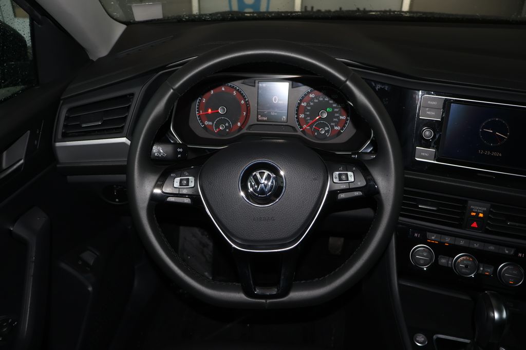 2020 Volkswagen Jetta S 11