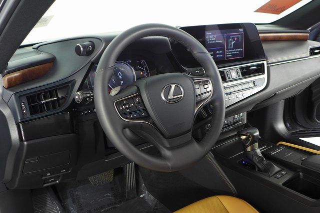 2022 Lexus ES 300h 28