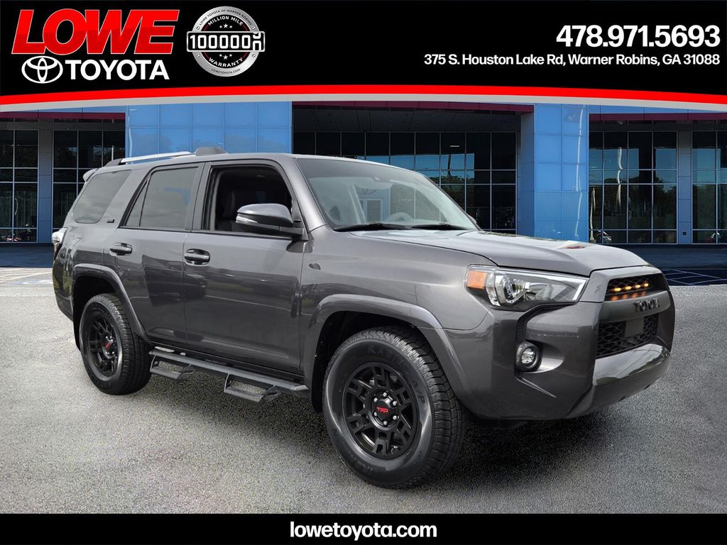 Magnetic Gray Metallic 2022 Toyota 4Runner SR5 Premium RWD SUV / Crossover 4X2 5-Speed Automatic