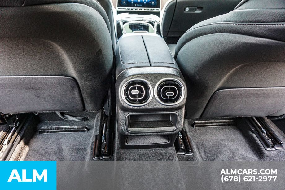 Used 2026 Black Mercedes-Benz GLC 350e image 30