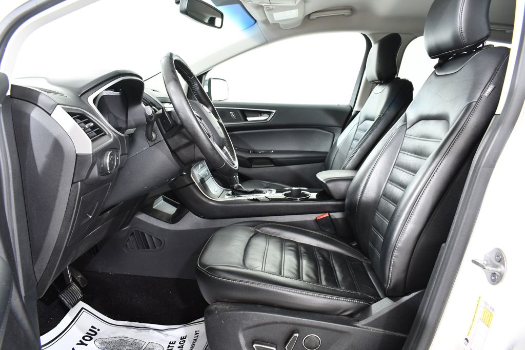 Used 2016 White Ford SEL image 6