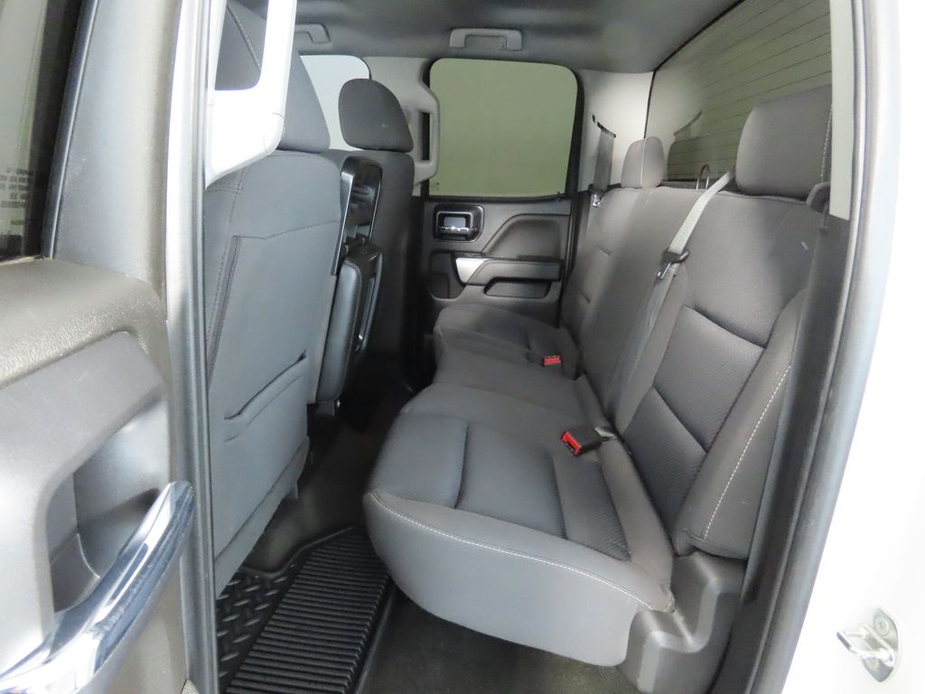 2018 Chevrolet Silverado 1500 LT 21