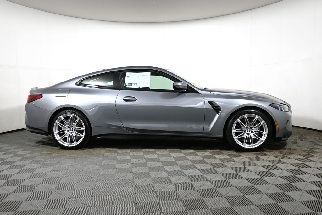 Thumbnail: 2025 BMW M4 - 8