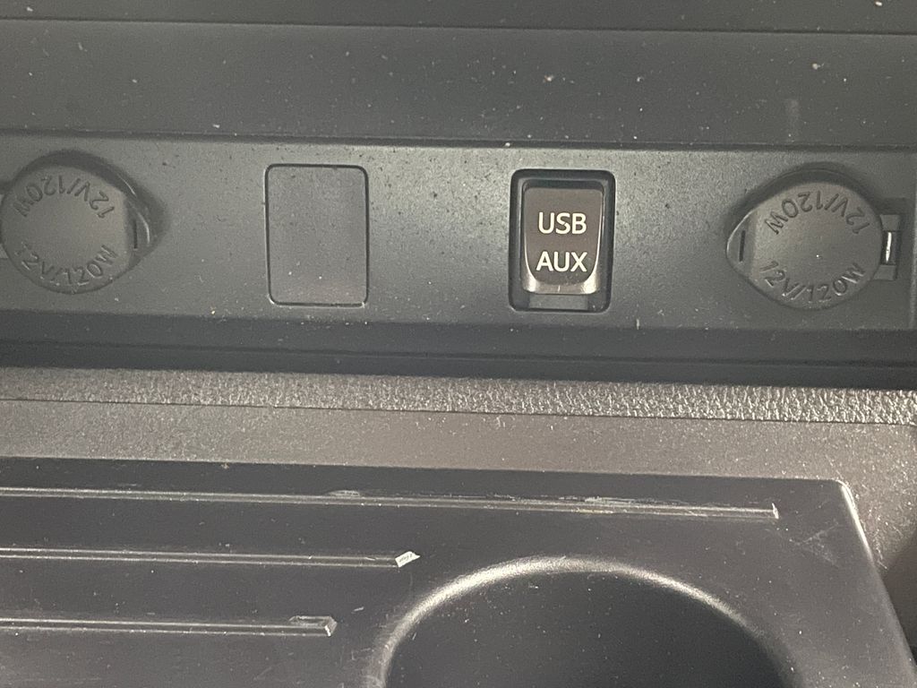 Thumbnail: 2014 Toyota Tundra - 30