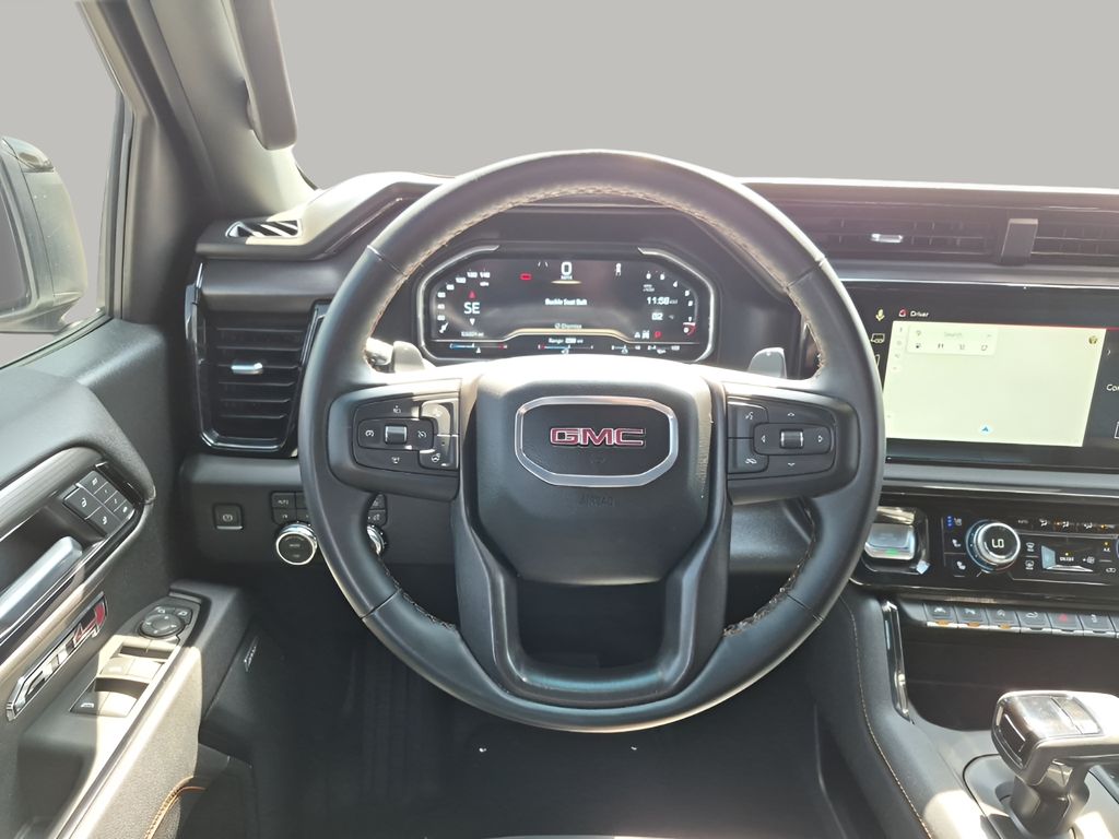 Used 2025 White GMC AT4 image 24