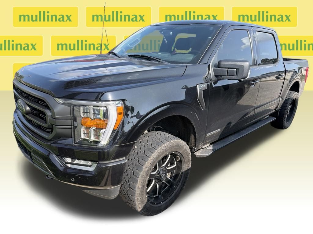 Used 2023 Black Ford XLT image 2