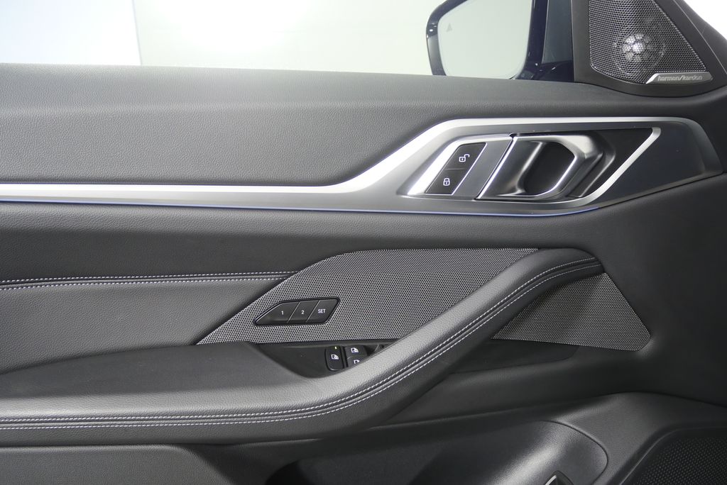 Thumbnail: 2023 BMW i4 - 8