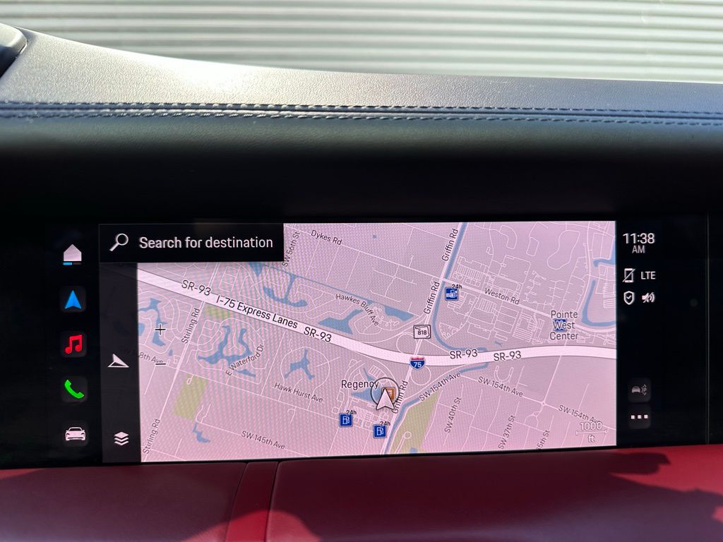 Thumbnail: 2022 Porsche Taycan - 28