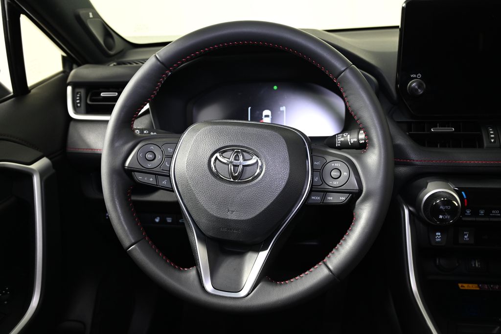 Thumbnail: 2023 Toyota RAV4 - 17