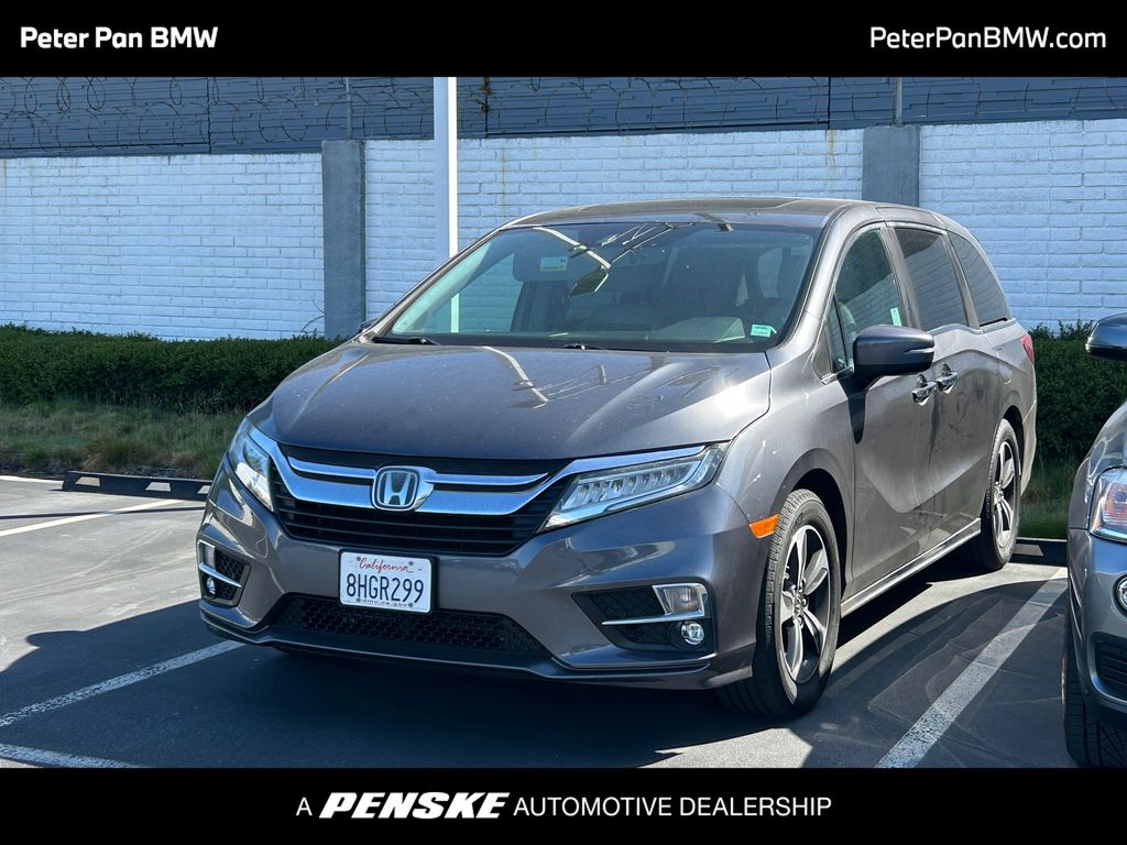 2019 Honda Odyssey Touring Hero Image