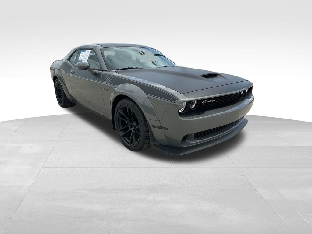 2023 Destroyer Gray Clearcoat Dodge Challenger R/T Scat Pack Widebody RWD Coupe
