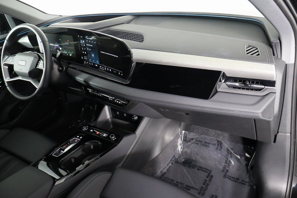 Thumbnail: 2025 Audi Q6 e-tron - 9