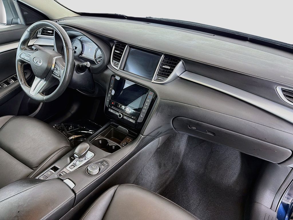 Used 2020 Blue INFINITI LUXE image 21