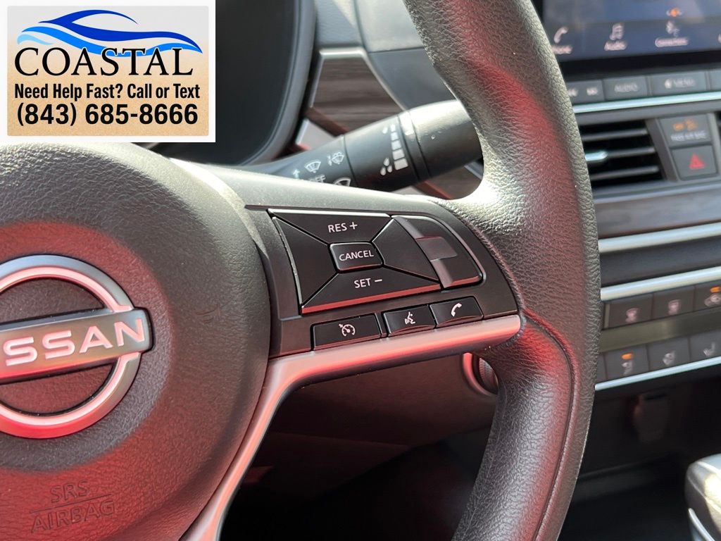 2025 Nissan Altima 2.5 SV White at Davis Toyota of Orangeburg
